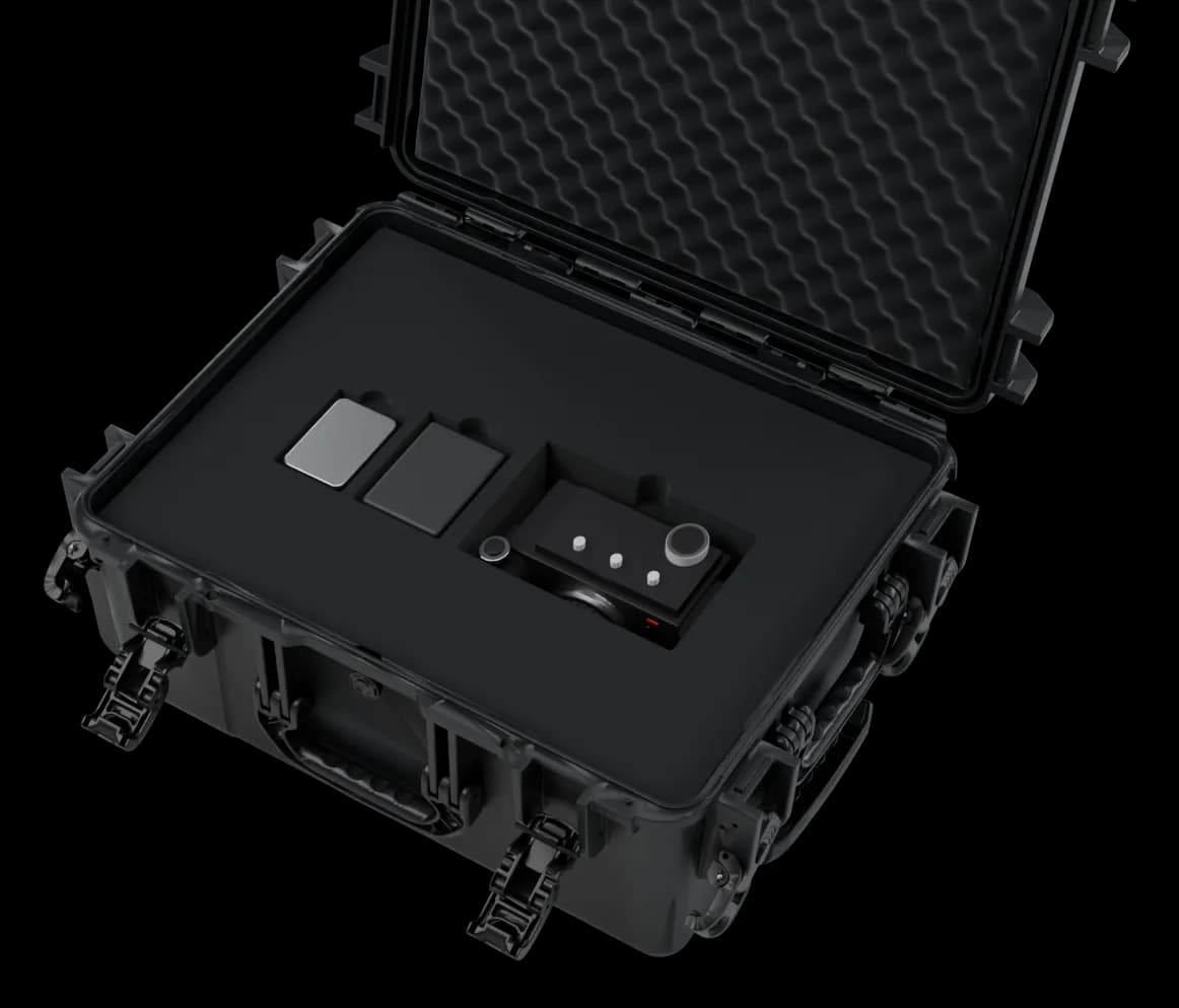 Valise ouverte avec le Blackmagic Pocket Cinema Camera 6K Pro dans un logement découpé à sa forme
